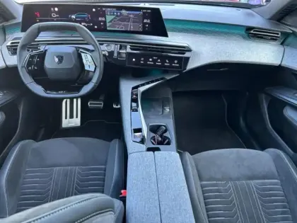 Photo 7 Peugeot 3008  1.2 Hybrid 136ch GT e-DCS6