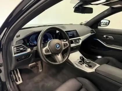 Photo 5 BMW Serie 3 Série 3 320eA 204ch M Sport