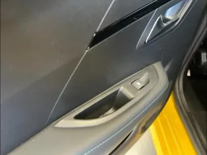 Photo 12 Peugeot 208  1.2 PureTech 100ch S&S Allure