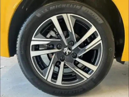 Photo 5 Peugeot 208  1.2 PureTech 100ch S&S Allure