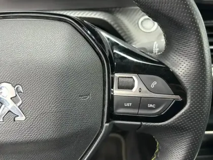 Photo 11 Peugeot 208  1.2 PureTech 100ch S&S GT 118g