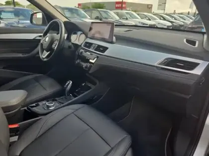 Photo 8 BMW X1  sDrive18dA 150ch xLine