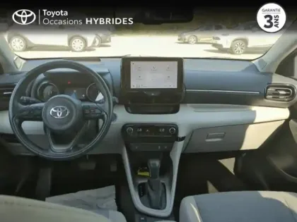 Photo 7 Toyota Yaris  116h Iconic 5p MY22