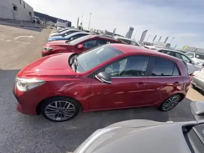 Photo 8 Kia Rio  1.0 T-GDI 100ch GT Line