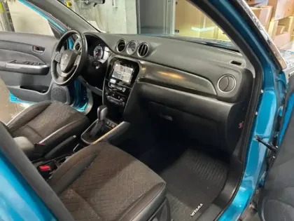 Photo 10 Suzuki Vitara  1.5 Dualjet Hybrid 115ch Style Auto