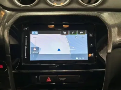 Photo 12 Suzuki Vitara  1.5 Dualjet Hybrid 115ch Style Auto