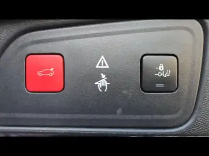 Photo 28 Peugeot 3008  1.5 BlueHDi 130ch E6.c GT Line S&S EAT8