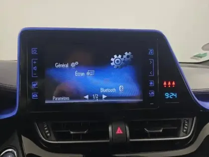 Photo 14 Toyota C-HR  122h Graphic 2WD E-CVT RC18