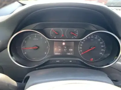 Photo 13 Opel Crossland  1.5 D 110ch Ultimate