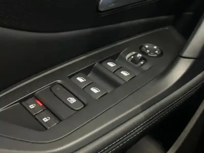 Photo 11 Peugeot 308  1.2 PureTech 130ch S&S Allure EAT8