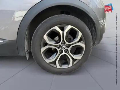 Photo 9 Renault Captur  1.6 E-Tech hybride 145ch Intens -21