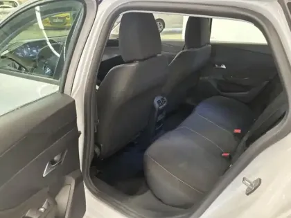 Photo 5 Peugeot 308  SW 1.5 BlueHDi 130ch S&S Active Pack EAT8