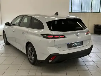 Photo 14 Peugeot 308  SW 1.5 BlueHDi 130ch S&S Active Pack EAT8