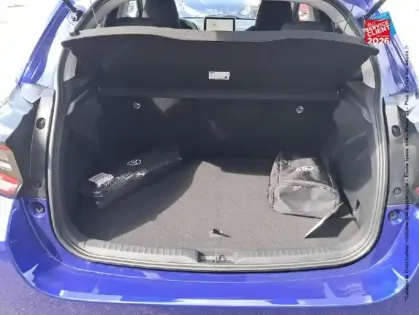 Photo 13 Toyota Yaris  116h Design 5p MY26