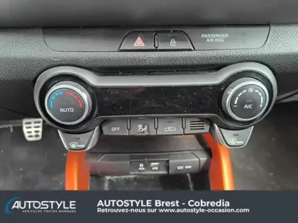 Photo 12 Kia Stonic  1.0 T-GDI 120ch ISG Launch Edition