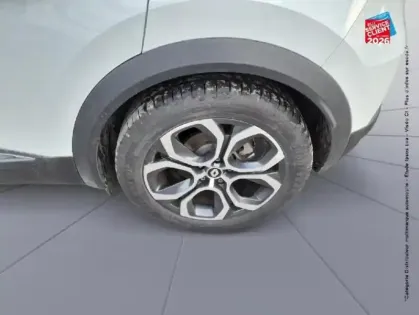 Photo 9 Renault Captur  1.6 E-Tech hybride 145ch Techno Fast Track