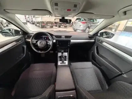 Photo 13 Skoda Superb  Combi 2.0 TDI 150ch SCR Business DSG7