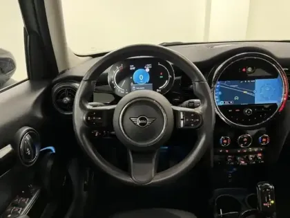 Photo 9 Mini Mini  5 Portes Cooper 136ch Edition Premium BVA7