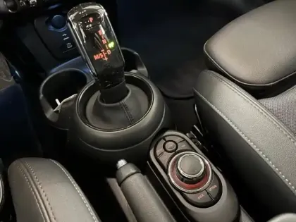 Photo 11 Mini Mini  5 Portes Cooper 136ch Edition Premium BVA7