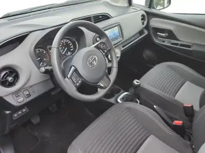 Photo 11 Toyota Yaris  70 VVT-i France Connect 5p MY19