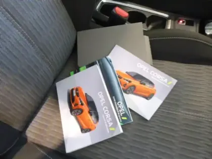 Photo 10 Opel Corsa  -e 136ch Edition