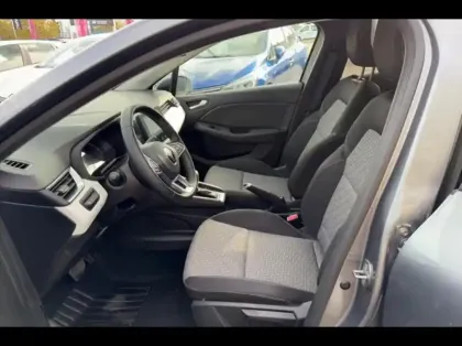 Photo 9 Renault Clio  1.6 E-Tech hybride 145ch Evolution