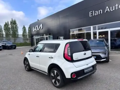 Photo 6 Kia E-soul Soul 1.6 CRDi 136ch Premium