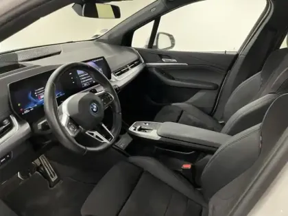 Photo 8 BMW Serie 2 Série 2 ActiveTourer 230e 326ch xDrive M Sport DKG7