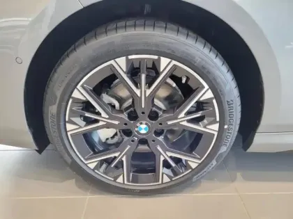 Photo 6 BMW Serie 1 Série 1 120A 170ch M Sport Design DKG7