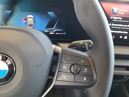 Photo 13 BMW Serie 1 Série 1 120A 170ch M Sport Design DKG7