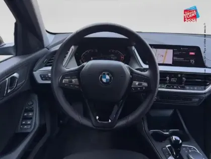 Photo 11 BMW Serie 1 Série 1 116iA 109ch Business Design DKG7