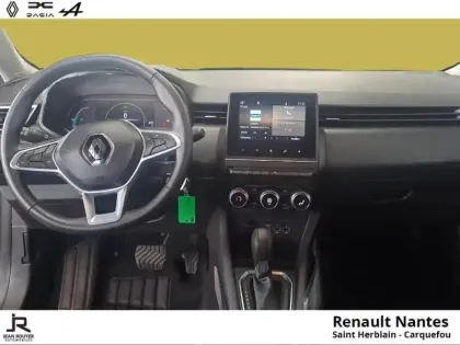 Photo 9 Renault Clio  1.6 E-Tech hybride 145ch Equilibre