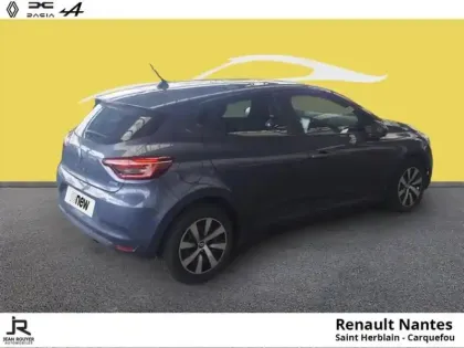 Photo 6 Renault Clio  1.6 E-Tech hybride 145ch Equilibre