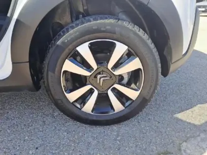 Photo 10 Citroën C3  1.2 PureTech 110ch S&S Shine 120-123g