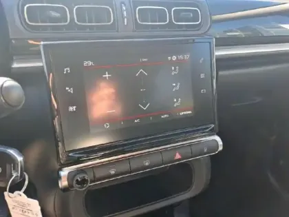 Photo 27 Citroën C3  1.2 PureTech 110ch S&S Shine 120-123g