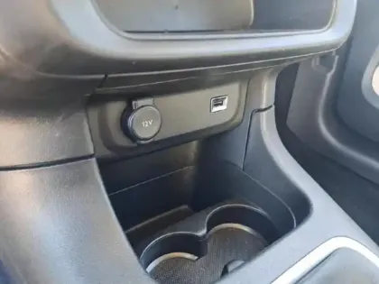 Photo 14 Citroën C3  1.2 PureTech 110ch S&S Shine 120-123g