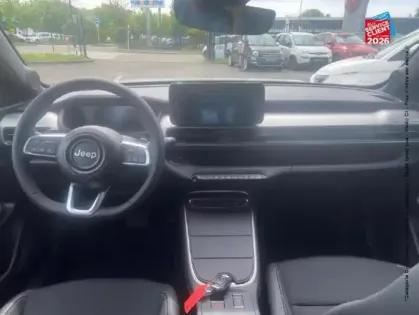 Photo 10 Jeep Avenger  1.2 Turbo T3 110ch MHEV Altitude BVR6 eHybrid