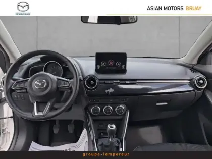 Photo 11 Mazda 2 Mazda  1.5 e-SKYACTIV G M Hybrid 90ch Exclusive-Line 03