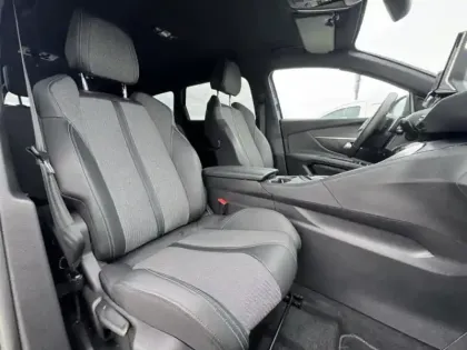 Photo 13 Peugeot 5008  1.5 BlueHDi 130ch S&S Allure Pack EAT8