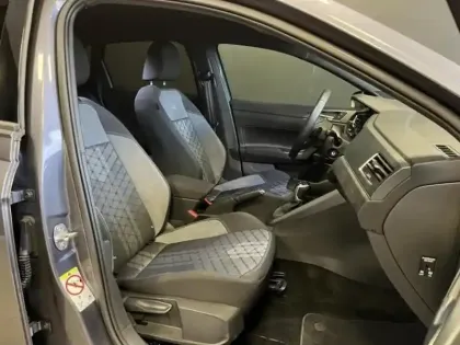 Photo 7 Volkswagen Polo  1.0 TSI 116ch R-Line Edition DSG7