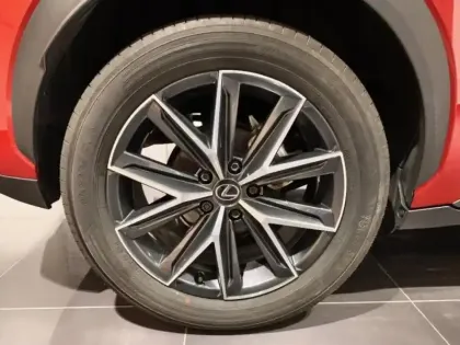 Photo 10 Lexus Lbx  1.5 136ch Emotion 2WD