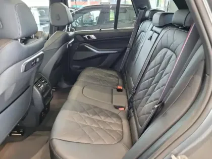 Photo 13 BMW X5  xDrive50e 489ch M Sport