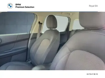 Photo 8 Mini Countryman  One D 116ch 109g