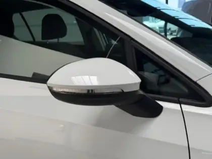 Photo 11 Volkswagen Golf  1.0 TSI OPF 110ch Life Business