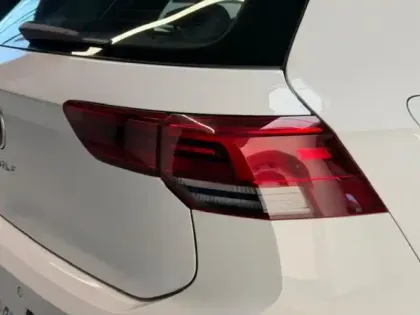 Photo 9 Volkswagen Golf  1.0 TSI OPF 110ch Life Business