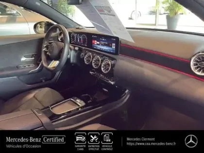 Photo 11 Mercedes Classe A  200 d 150ch AMG Line 8G-DCT