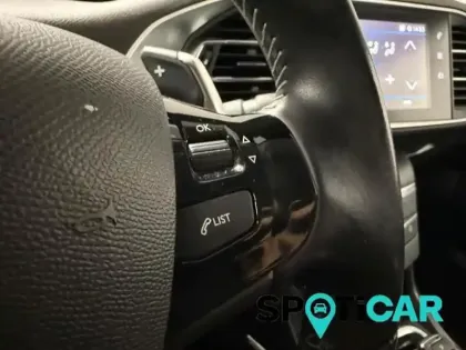 Photo 12 Peugeot 308  SW 1.2 PureTech 130ch E6.c S&S Allure EAT8