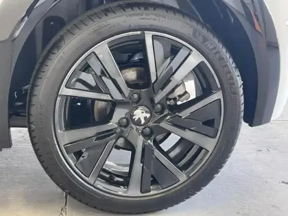 Photo 6 Peugeot 208  1.2 PureTech 130ch S&S GT Pack EAT8