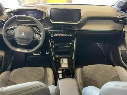 Photo 10 Peugeot 208  1.2 PureTech 130ch S&S GT Pack EAT8