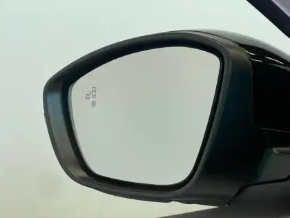 Photo 8 Peugeot 208  1.2 PureTech 130ch S&S GT Pack EAT8